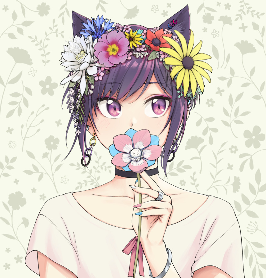 1other androgynous animal_ears bracelet cat_ears choker collarbone earrings eyebrows_visible_through_hair flower hair_flower hair_ornament highres jewelry looking_at_viewer original pas'_black-haired_catperson pas_(paxiti) purple_eyes purple_hair shirt short_hair short_sleeves solo upper_body white_shirt