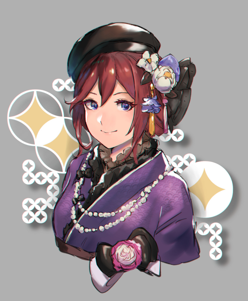 1girl black_headwear blue_eyes closed_mouth cropped_torso flower grey_background hair_flower hair_ornament hairpin hat highres japanese_clothes kaname_buccaneer kimono looking_at_viewer macross macross_delta purple_kimono red_hair shimatani_azu shiny shiny_hair short_hair simple_background smile solo upper_body white_flower yukata