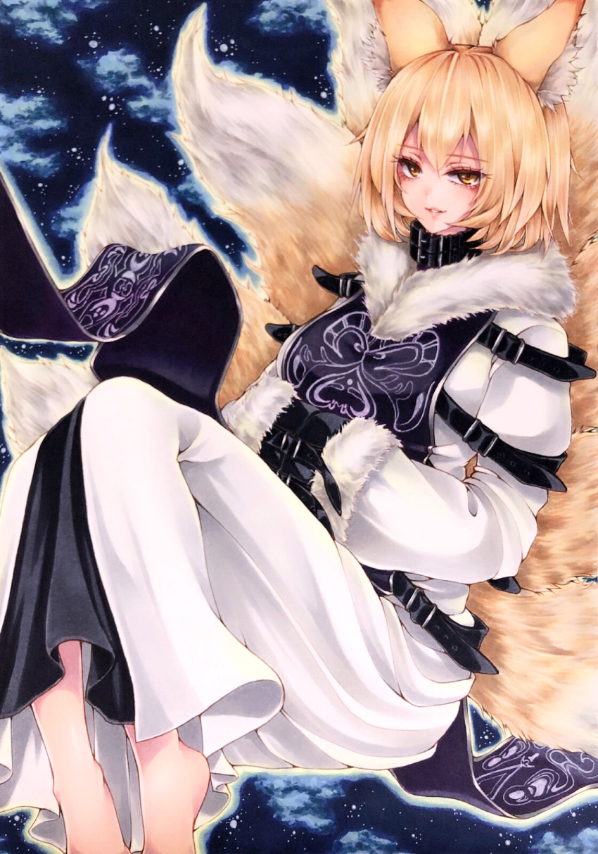 1girl alternate_costume animal_ear_fluff animal_ears bangs barefoot belt black_belt blonde_hair breasts buckle closed_mouth dress eyelashes fluffy fox_ears fox_tail fur_trim hands_in_opposite_sleeves headwear_removed highres koumajou_densetsu koumajou_densetsu_2 large_breasts long_sleeves looking_at_viewer marker_(medium) mktr_(princess_mktr) multiple_tails no_hat no_headwear nose short_hair silver_trim smirk solo straitjacket tabard tail touhou traditional_media white_sleeves wide_sleeves yakumo_ran yellow_eyes