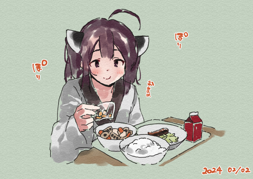 1girl :t ahoge blush bowl brown_eyes brown_hair closed_mouth dated eating food food_request green_background headgear japanese_clothes kimono lamb_(hitsujiniku) long_sleeves looking_at_viewer obi plate sash simple_background sleeves_past_wrists solo table touhoku_kiritan translation_request two_side_up upper_body voiceroid white_kimono wide_sleeves