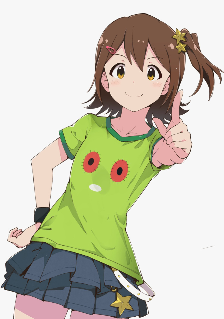 1girl black_skirt blush brown_eyes brown_hair chupacabra_(idolmaster) closed_mouth cowboy_shot green_shirt grey_background hair_ornament hand_on_hip highres idolmaster idolmaster_million_live! kasuga_mirai looking_at_viewer miniskirt one_side_up pleated_skirt pointing pointing_at_viewer print_shirt rauto shirt short_hair simple_background skirt smile solo star star_hair_ornament wristband