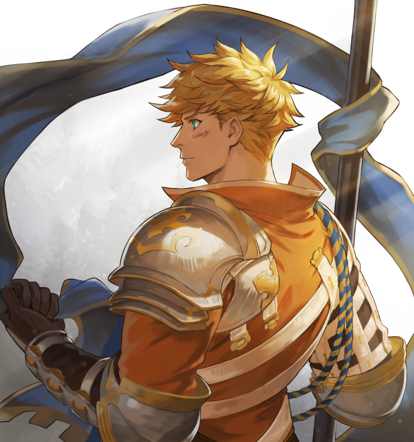 1boy armor back bangs banner bara blonde_hair blood blue_eyes bruise bruise_on_face collar elbow_pads flag from_behind gloves gradient gradient_background granblue_fantasy highres holding holding_flag injury light long_sleeves looking_to_the_side male_focus muscle orange_shirt rope saku_(sakudeji) shirt shoulder_pads simple_background solo the_dragon_knights upper_body vane_(granblue_fantasy)