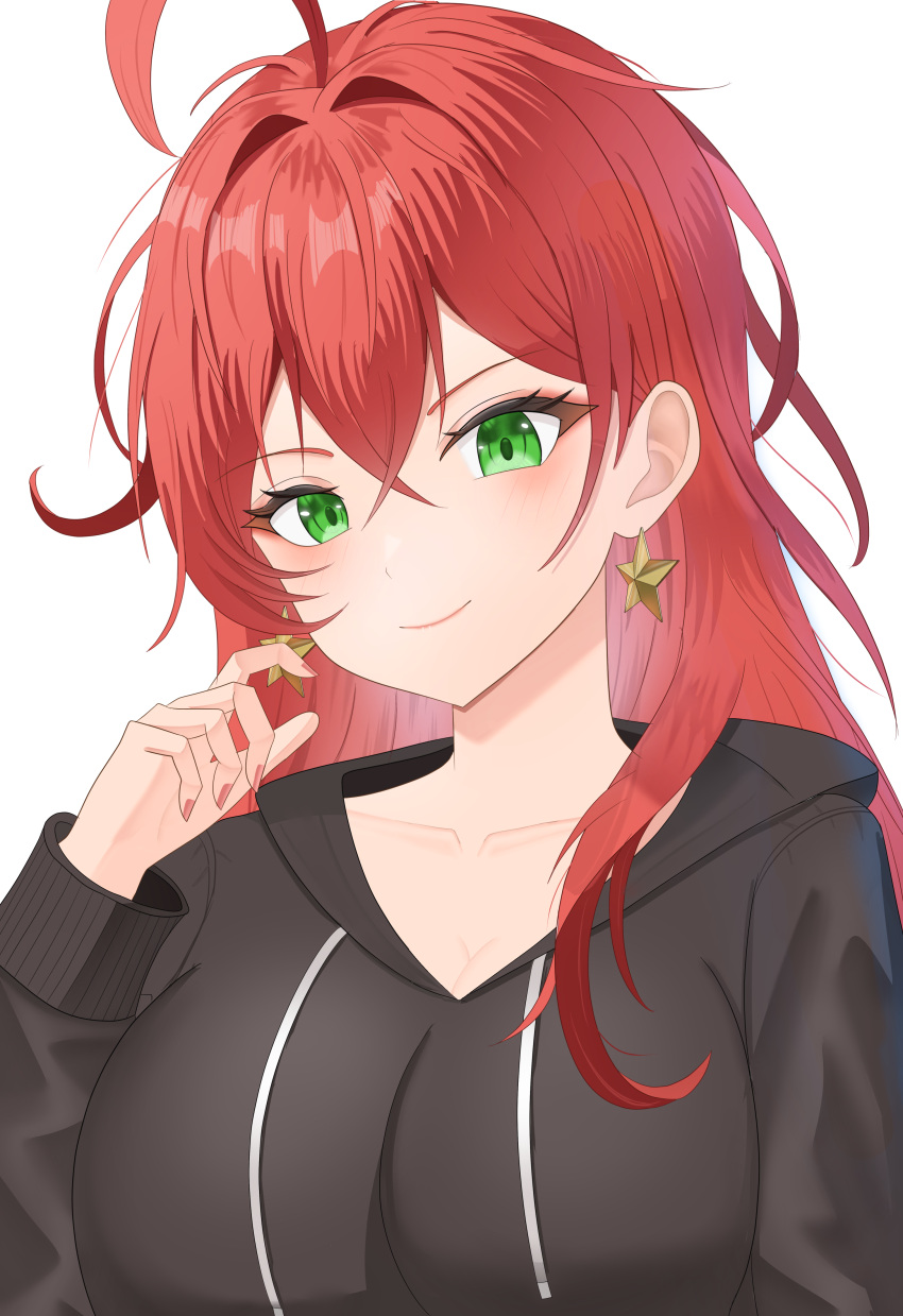 1girl absurdres ahoge black_hoodie blush breasts cleavage earrings green_eyes highres hood hood_down hoodie jewelry large_breasts long_hair long_sleeves looking_at_viewer original red_hair simple_background smile solo star_(symbol) star_earrings yissou_art