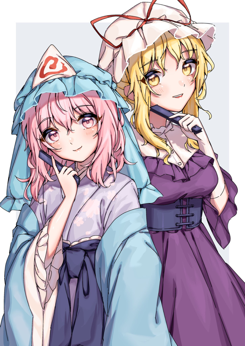 2girls blonde_hair blue_hat blue_kimono border closed_mouth commentary_request dress grey_background hat hat_ribbon highres japanese_clothes kimono long_sleeves looking_at_viewer mob_cap multiple_girls open_mouth pink_eyes pink_hair purple_dress red_ribbon ribbon saigyouji_yuyuko short_hair sidelocks simple_background smile touhou white_border white_hat wide_sleeves yakumo_yukari yellow_eyes yukiwari_(warr4854)