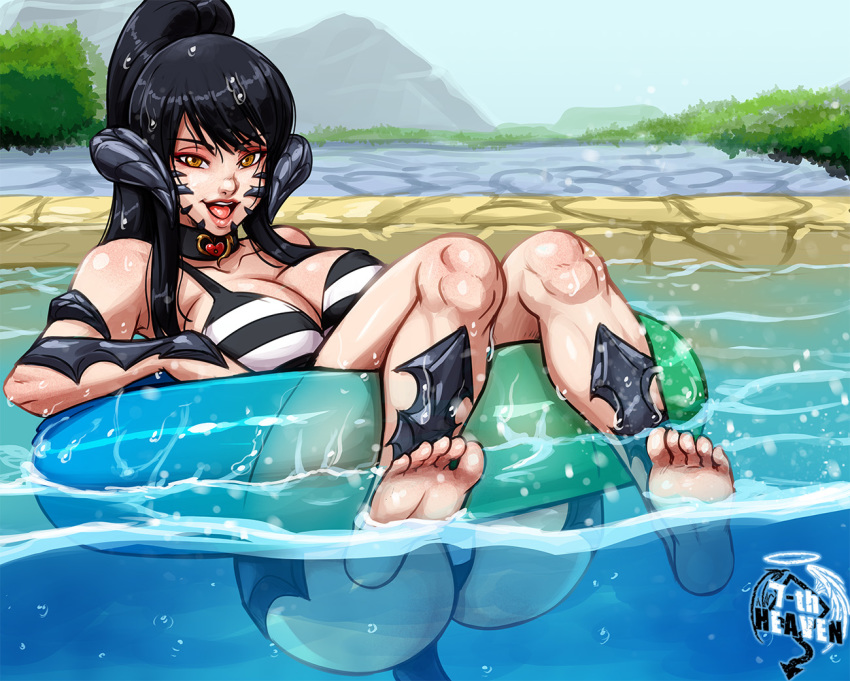 7th_heaven_(artist) animal_humanoid au_ra barefoot big_breasts bikini black_body black_hair black_scales breasts butt clothing female final_fantasy final_fantasy_xiv hair horn horned_humanoid humanoid looking_at_viewer open_mouth partially_submerged scales scalie scalie_humanoid square_enix swimwear toes video_games yellow_eyes