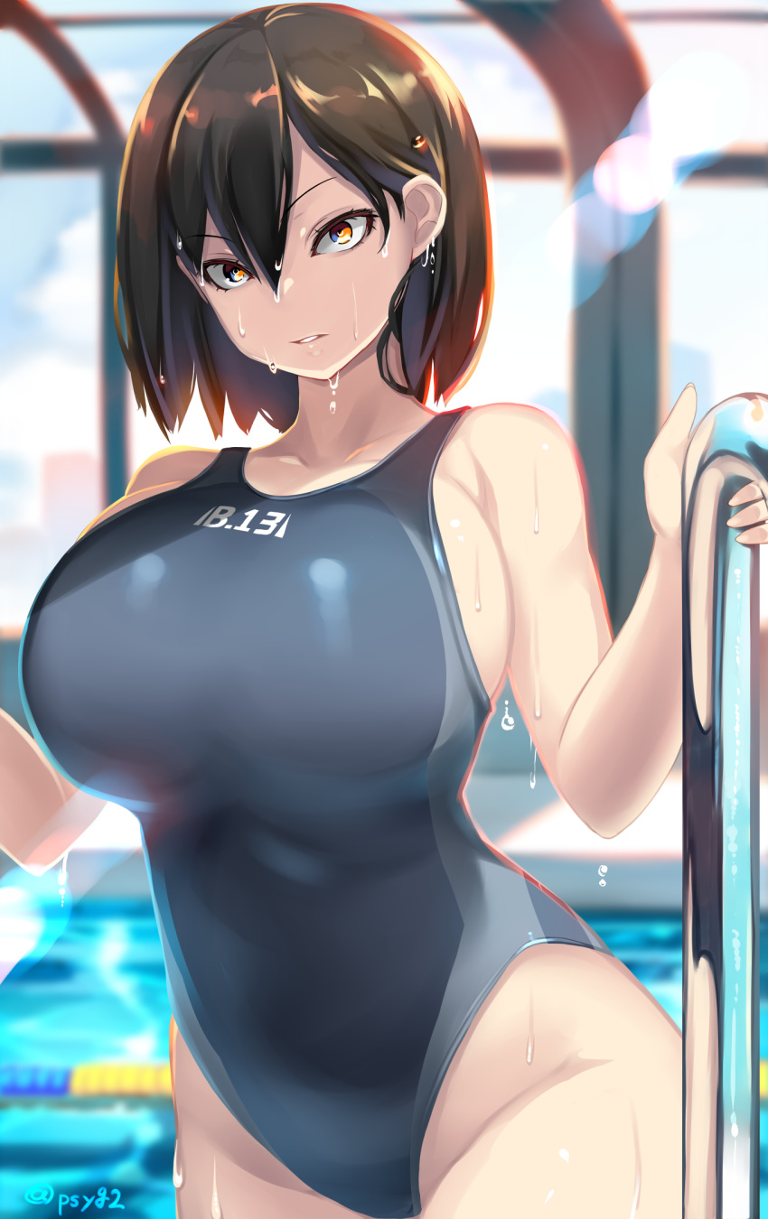 1girl black_hair breasts commentary_request competition_swimsuit cowboy_shot grey_swimsuit highres huge_breasts indoors lens_flare looking_at_viewer one-piece_swimsuit orange_eyes original parted_lips pool pool_ladder shiki_(psychedelic_g2) short_hair solo swimsuit twitter_username wet wet_clothes wet_swimsuit