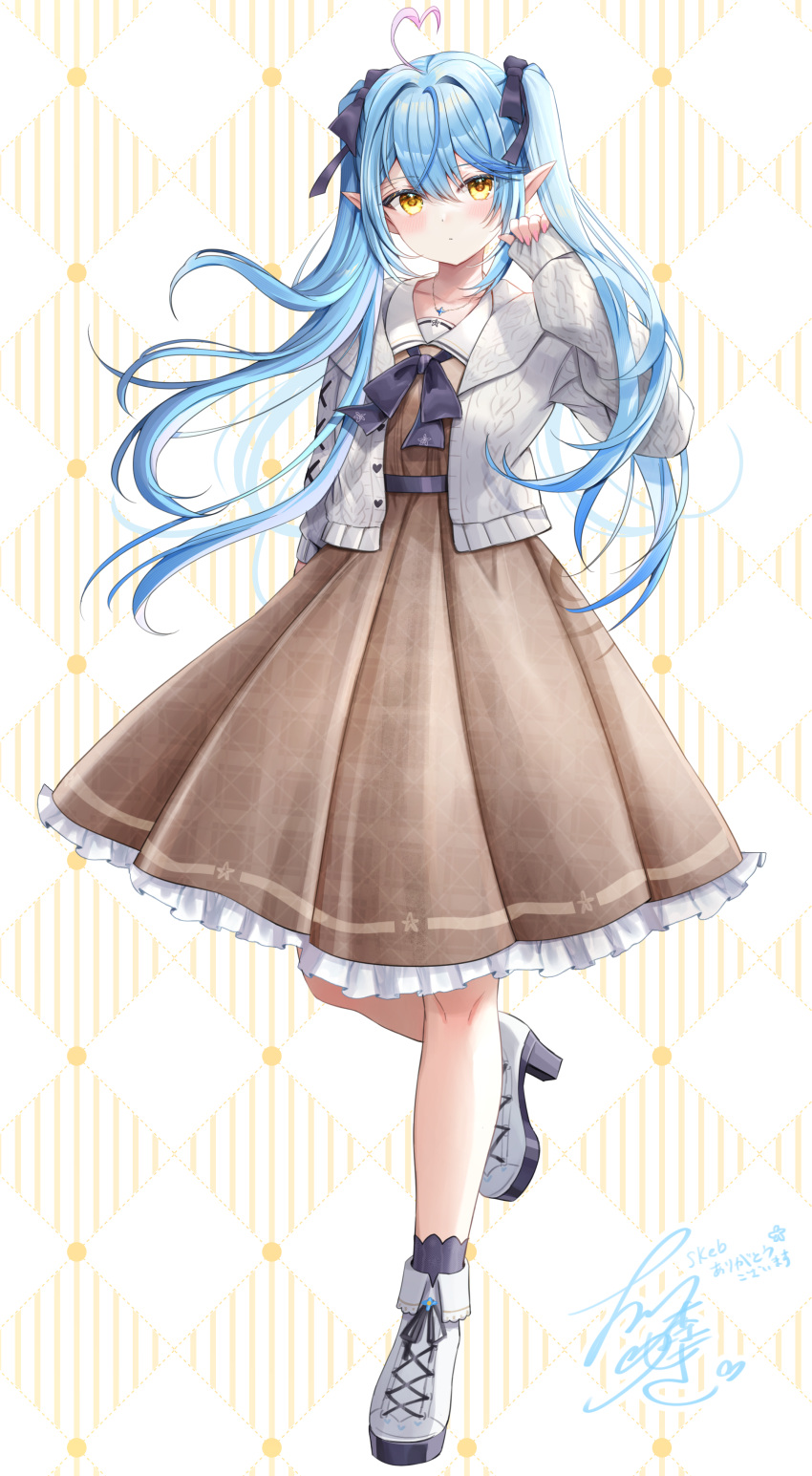 1girl absurdres ahoge bare_legs black_bow blue_hair blush bow brown_dress cardigan commentary_request commission dated dress fujimori_shiki hair_bow hand_up heart heart_ahoge high_heels highres hololive light_blue_hair long_hair looking_at_viewer patterned_background pointy_ears sailor_collar signature simple_background skeb_commission solo standing standing_on_one_leg twintails virtual_youtuber white_background white_cardigan white_footwear white_sailor_collar yellow_eyes yukihana_lamy yukihana_lamy_(casual)