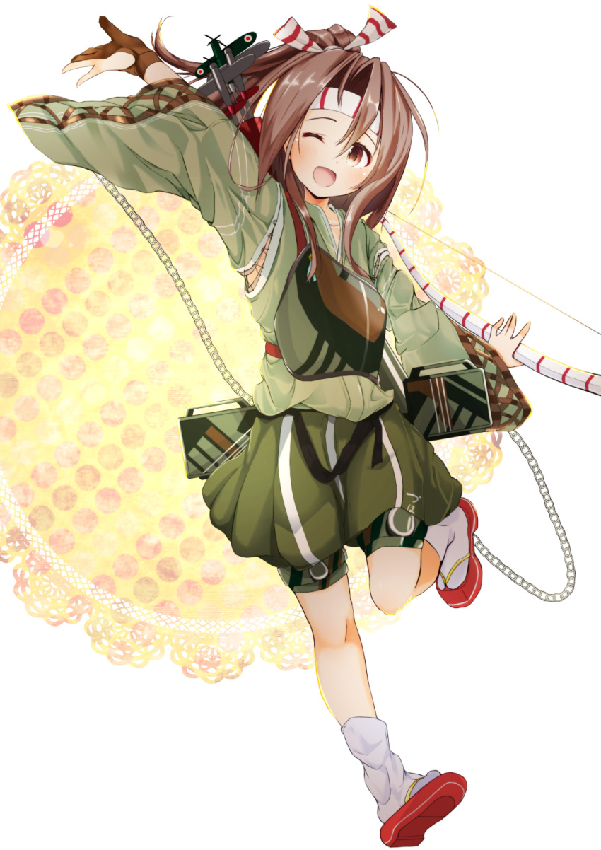 1girl archery arrow_(projectile) blush bow_(weapon) brown_hair camouflage flight_deck gloves grey_hair hachimaki hakama hakama_pants headband high_ponytail highres japanese_clothes kantai_collection light_brown_hair long_hair long_sleeves muneate one_eye_closed open_mouth partly_fingerless_gloves ponytail quiver solo tasuki weapon white_background yugake yuzumaki_tajii zuihou_(kantai_collection)