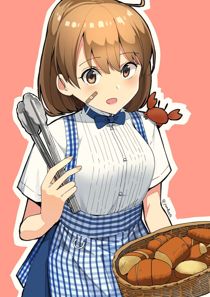 1girl absurdres animal_on_shoulder apron bandaid bandaid_on_face basket blue_apron blue_bow blue_neckwear bow bowtie bread brown_eyes brown_hair checkered_apron commentary_request cowboy_shot crab dress_shirt employee_uniform food gingham_apron highres kantai_collection kobeya kobeya_uniform masukuza_j oboro_(kantai_collection) plaid plaid_apron red_background shirt short_hair simple_background tongs uniform waitress white_shirt