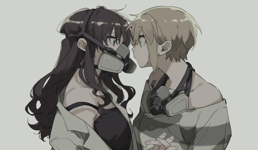 2girls ahn bangs bare_shoulders black_shirt blonde_hair blue_eyes brown_hair character_request closed_mouth collarbone commentary_request eye_contact eyebrows_visible_through_hair face-to-face from_side gas_mask green_eyes grey_background hair_between_eyes highres holding_hands ichinose_shiki idolmaster idolmaster_cinderella_girls jacket long_hair looking_at_another mask multiple_girls off_shoulder respirator shirt short_hair sidelocks simple_background sleeveless sleeveless_shirt upper_body wavy_hair yuri