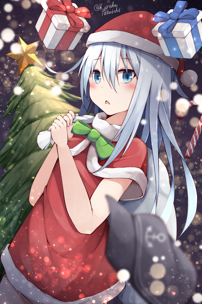 1girl bangs blue_eyes blush bow box candy candy_cane capelet christmas christmas_tree commentary_request dress eyebrows_visible_through_hair food gift gift_box green_bow hair_between_eyes hamayuu_(litore) hands_up hibiki_(kantai_collection) highres holding holding_sack kantai_collection long_hair parted_lips red_capelet red_dress sack santa_costume silver_hair solo standing star_(symbol) twitter_username very_long_hair