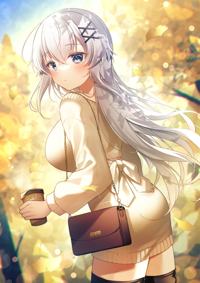 1girl ass autumn autumn_leaves bag black_thighhighs blue_eyes blush breasts brown_dress closed_mouth commentary_request crossed_bangs day dress gyozanuko hair_between_eyes hair_ornament handbag highres large_breasts long_hair looking_at_viewer original outdoors ribbed_dress sidelocks smile solo thighhighs white_background x_hair_ornament