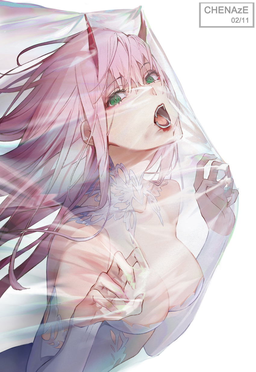 1girl bangs bare_shoulders blood blood_on_face breasts chenaze57 cleavage collarbone darling_in_the_franxx detached_collar detached_sleeves eyebrows_visible_through_hair fangs green_eyes highres horns long_hair long_sleeves medium_breasts open_mouth pink_hair simple_background solo strapless upper_body white_background zero_two_(darling_in_the_franxx)