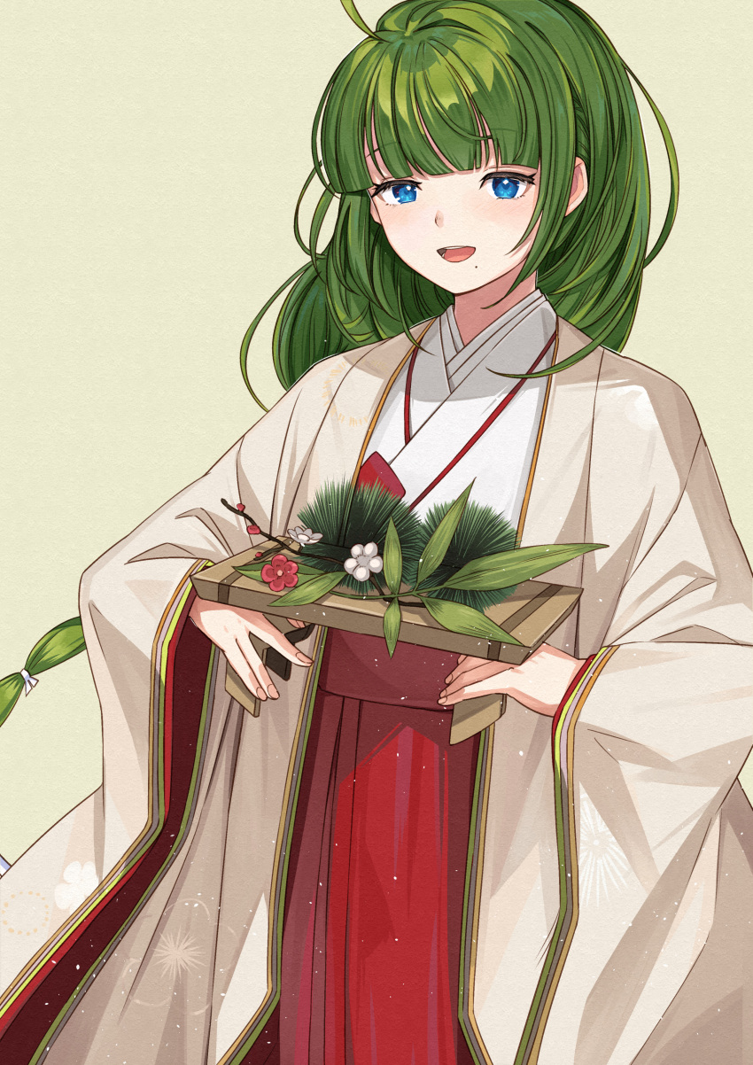 1girl absurdres ahoge bangs blue_eyes blunt_bangs blush flower green_background green_hair hakama highres hinamatsuri holding japanese_clothes kanmiya_shinobu kantai_collection long_hair long_sleeves low-tied_long_hair mole mole_under_mouth open_mouth plant red_hakama simple_background solo very_long_hair wide_sleeves yuugumo_(kancolle)