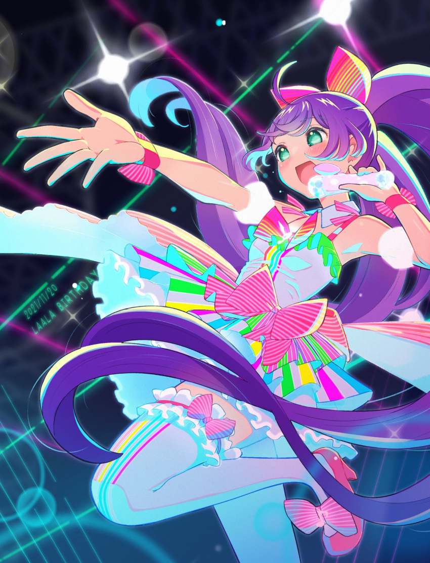1girl :d ahoge bow breasts commentary_request dated detached_sleeves dress frilled_thighhighs frills glowing_clothes green_eyes hair_bow hand_up highres holding holding_microphone hyakumangoku_masurao idol idol_clothes long_hair manaka_laala microphone multicolored_clothes multicolored_dress open_mouth outstretched_arm pink_bow pink_footwear pretty_series pripara puffy_detached_sleeves puffy_sleeves purple_hair shoes small_breasts smile solo sparkle standing standing_on_one_leg thighhighs treble_clef twintails very_long_hair white_thighhighs