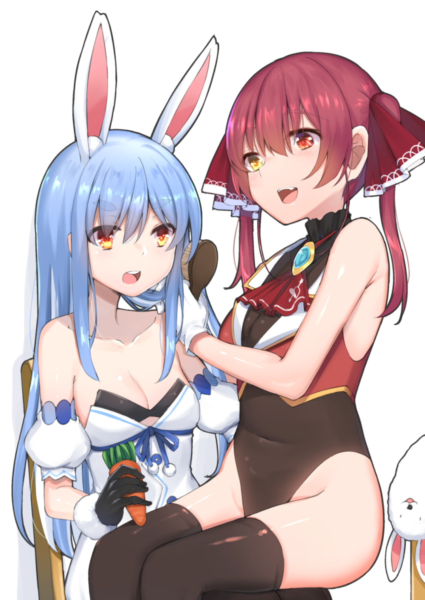 2girls animal_ears bare_shoulders black_leotard blue_hair brushing_another's_hair bunny_ears covered_navel eye_contact hair_brush hair_down highleg highleg_leotard highres hololive houshou_marine kaname_(melaninusa09) leotard leotard_under_clothes looking_at_another multiple_girls red_hair simple_background sitting sitting_on_lap sitting_on_person usada_pekora virtual_youtuber white_background