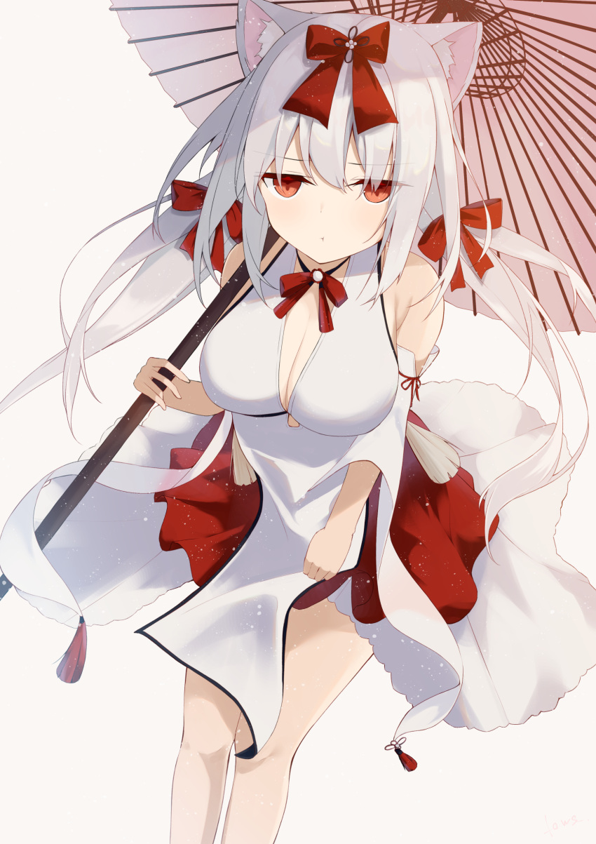 1girl absurdres animal_ears azur_lane bow breasts cleavage dress feet_out_of_frame hair_bow highres holding holding_umbrella japanese_clothes long_hair looking_at_viewer lows. medium_breasts neck_ribbon oil-paper_umbrella red_bow red_eyes red_neckwear ribbon silver_hair solo standing umbrella white_background white_dress white_hair yukikaze_(azur_lane) yukikaze_(winter's_snowy_wind)_(azur_lane)