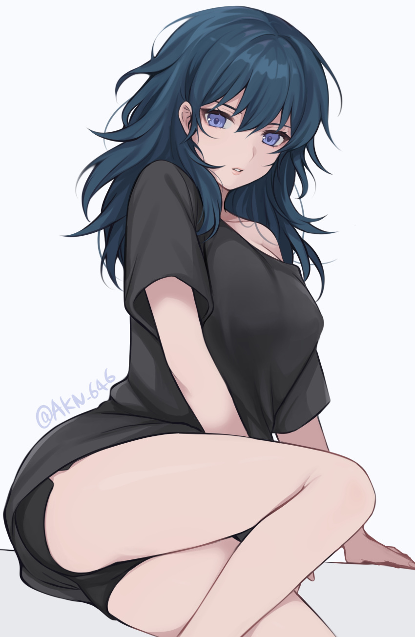 1girl absurdres banned_artist bare_legs black_shirt black_shorts blue_eyes blue_hair byleth_(fire_emblem) byleth_(fire_emblem)_(female) commentary commentary_request fire_emblem fire_emblem:_three_houses grey_background highres long_hair off_shoulder shimizu_akina shirt short_shorts short_sleeves shorts simple_background solo thighs