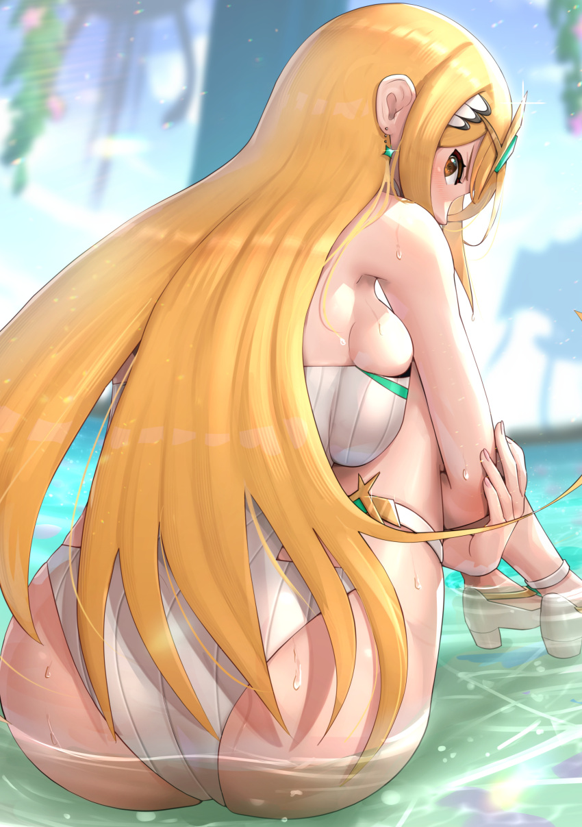 1girl absurdres ass blonde_hair blue_sky breast_press breasts brown_eyes cloud day earrings gonzarez headpiece highres jewelry large_breasts long_hair looking_at_viewer looking_back mythra_(radiant_beach)_(xenoblade) mythra_(xenoblade) one-piece_swimsuit outdoors partially_submerged sideboob sitting sky solo swimsuit very_long_hair water wet white_swimsuit xenoblade_chronicles_(series) xenoblade_chronicles_2