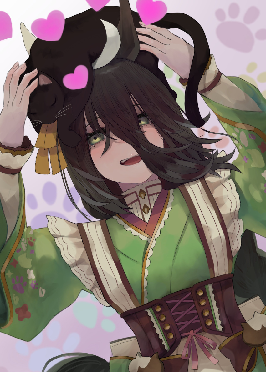 1girl absurdres ahoge animal animal_ears black_cat black_eyeliner black_hair brown_corset cat corset cosplay ear_covers ear_ornament eyeliner frilled_kimono frills green_kimono hair_between_eyes heart highres holding holding_animal holding_cat horse_ears horse_girl horse_tail japanese_clothes kimono long_bangs long_hair long_sleeves maid makeup manhattan_cafe_(umamusume) manhattan_cafe_(umamusume)_(cosplay) manhattan_cafe_(verdant_night)_(umamusume) multicolored_hair official_alternate_costume official_alternate_hairstyle shirt single_ear_cover smile solo tail tonariuta umamusume wa_maid white_hair yellow_eyes