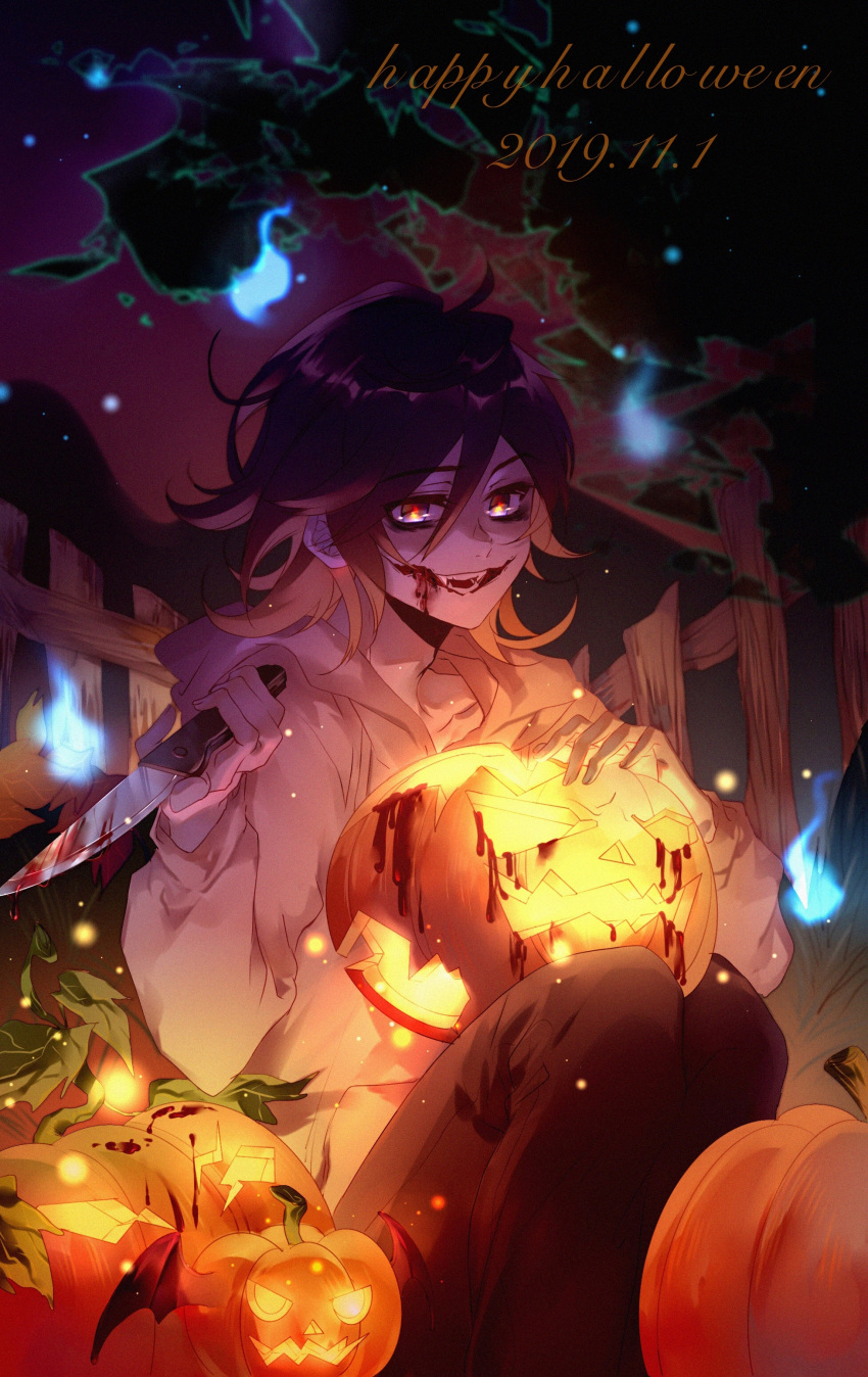 1boy 2019 779762391_(lofter) :d absurdres adam's_apple ahoge androgynous bags_under_eyes black_hair black_pants blood blood_on_knife blue_eyes collarbone colored_skin commentary creepypasta dated double-parted_bangs drawstring fangs feet_out_of_frame fence film_grain glasgow_smile glowing hair_between_eyes happy_halloween highres holding holding_knife holding_pumpkin hood hood_down hoodie jack-o'-lantern jeff_the_killer knees_up knife light_particles long_sleeves looking_at_viewer male_focus medium_hair mountainous_horizon night open_mouth outdoors pants puffy_long_sleeves puffy_sleeves pumpkin purple_sky red_pupils reverse_grip sky smile solo symbol-only_commentary teeth underlighting white_hoodie white_skin wooden_fence