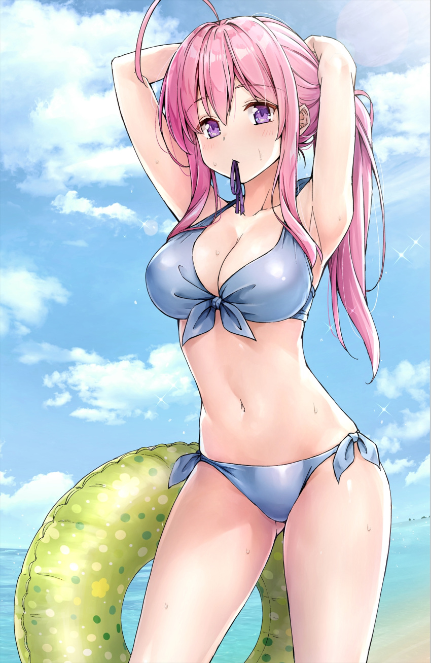 1girl ahoge armpits arms_up ass_visible_through_thighs bare_arms bare_shoulders bikini blue_bikini blue_ribbon blue_sky blush breasts cleavage collarbone commentary_request cowboy_shot day front-tie_bikini front-tie_top hair_tie highres innertube kotatsu_(kotatsu358) large_breasts long_hair looking_at_viewer mouth_hold navel neet_de_otaku_na_kunoichi_to_naze_ka_dousei_hajimemashita ocean outdoors pink_hair ponytail purple_eyes ribbon shizuri_(neet_de_otaku_na_kunoichi_to_naze_ka_dousei_hajimemashita) side-tie_bikini sidelocks skindentation sky solo sparkle stomach swimsuit thighs tying_hair