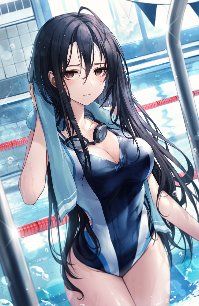 1girl absurdres ahoge bare_shoulders black_hair blue_swimsuit breasts brown_eyes chyopeuteu cleavage closed_mouth collarbone competition_swimsuit covered_navel frown goggles goggles_around_neck hair_between_eyes hand_up highres holding large_breasts long_hair looking_at_viewer mole mole_on_breast mole_under_eye one-piece_swimsuit original pool side_cutout sidelocks solo swimsuit thighs towel towel_around_neck very_long_hair wet