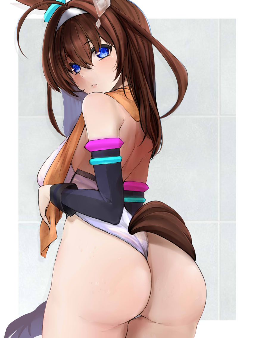 1girl absurdres ahoge animal_ears ass bangs bare_shoulders blue_eyes brown_hair cowboy_shot detached_sleeves eyebrows_visible_through_hair from_behind grey_background grey_hairband grey_leotard hair_between_eyes hairband highres horse_ears horse_girl horse_tail leotard long_hair long_sleeves looking_at_viewer looking_back mihono_bourbon_(umamusume) open_mouth parted_lips patchouligo solo tail towel towel_around_neck umamusume