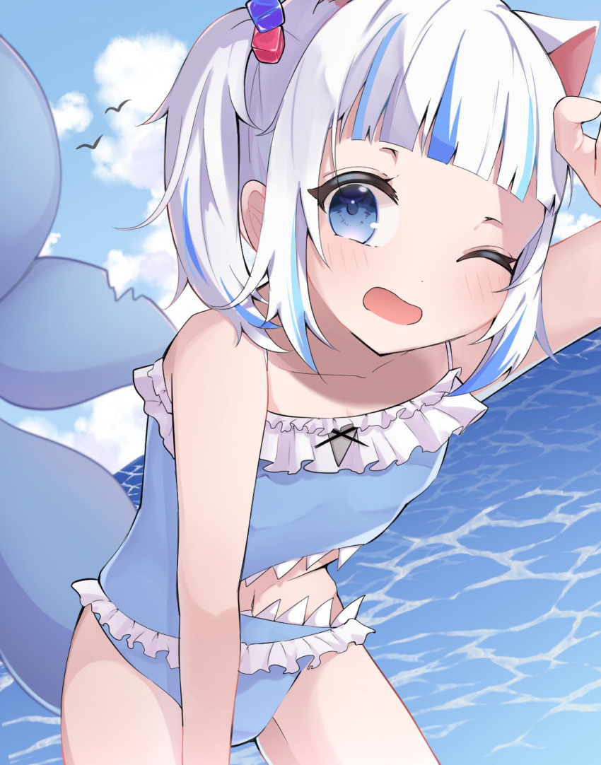 1girl ;d bangs bare_arms bare_shoulders blue_eyes blue_hair blue_sky blue_swimsuit blunt_bangs clothing_cutout cloud collarbone commentary day fish_tail frilled_swimsuit frills gawr_gura hair_cubes hair_ornament highres hololive hololive_english leaning_forward looking_at_viewer meme_attire multicolored_hair navel one-piece_swimsuit one_eye_closed one_side_up open_mouth outdoors shark_tail sharkini short_hair sky smile solo stomach_cutout streaked_hair swimsuit tail two-tone_hair uica virtual_youtuber water white_hair