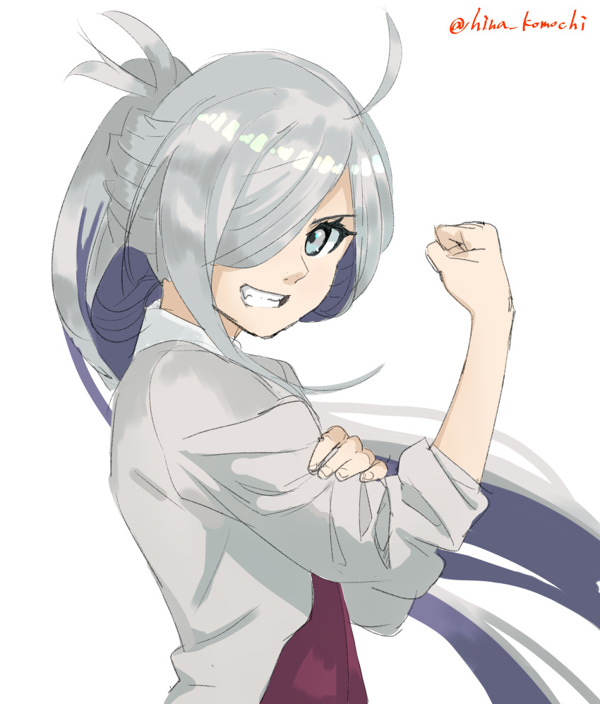 1girl absurdres ahoge asashimo_(kancolle) bangs bras_d'honneur clenched_hand grey_eyes grey_hair grin hair_over_one_eye hand_on_own_arm highres hira_(hinakomochi) kantai_collection long_hair long_sleeves multicolored_hair one-hour_drawing_challenge ponytail silver_hair simple_background sleeves_rolled_up smile solo twitter_username two-tone_hair upper_body white_background