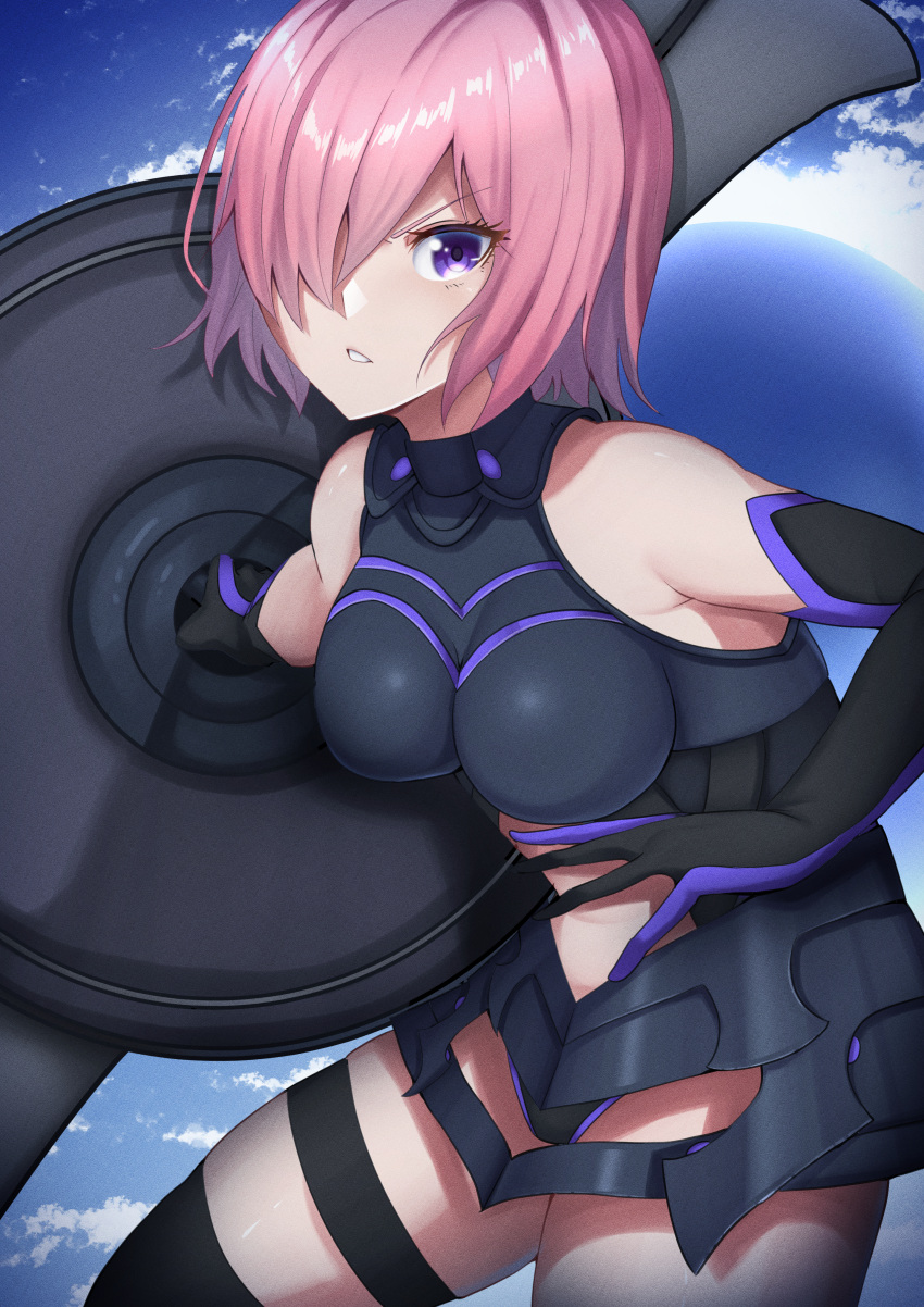 1girl absurdres armor armored_leotard bare_shoulders black_armor black_leotard blue_sky breastplate clothing_cutout cloud commentary_request detached_sleeves elbow_gloves eyebrows_visible_through_hair fallstreak_hole fate/grand_order fate_(series) gloves hair_over_one_eye highres holding holding_shield holding_weapon izzu leotard light_purple_hair looking_at_viewer mash_kyrielight one_eye_covered parted_lips pixiv_fate/grand_order_contest_1 purple_eyes serious shield short_hair sky solo teeth thighhighs thighs weapon