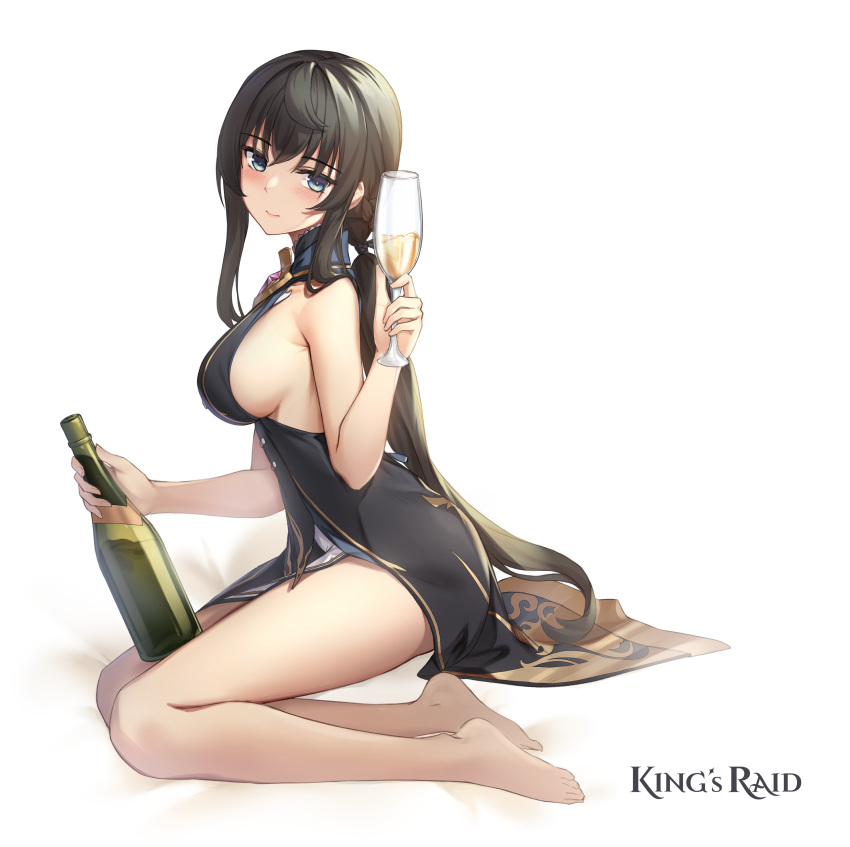 1girl absurdres alcohol bangs bare_legs barefoot bed_sheet black_dress black_hair blue_eyes blue_ribbon blush bottle breasts champagne_flute copyright_name cup dress drinking_glass from_side full_body halterneck hand_up highres hilda_(king's_raid) holding holding_bottle holding_cup king's_raid large_breasts long_hair looking_at_viewer looking_to_the_side low_ponytail milyu neck_ribbon ponytail ribbon side_slit sideboob sidelocks simple_background sitting sleeveless sleeveless_dress smile solo very_long_hair white_background wine wine_bottle