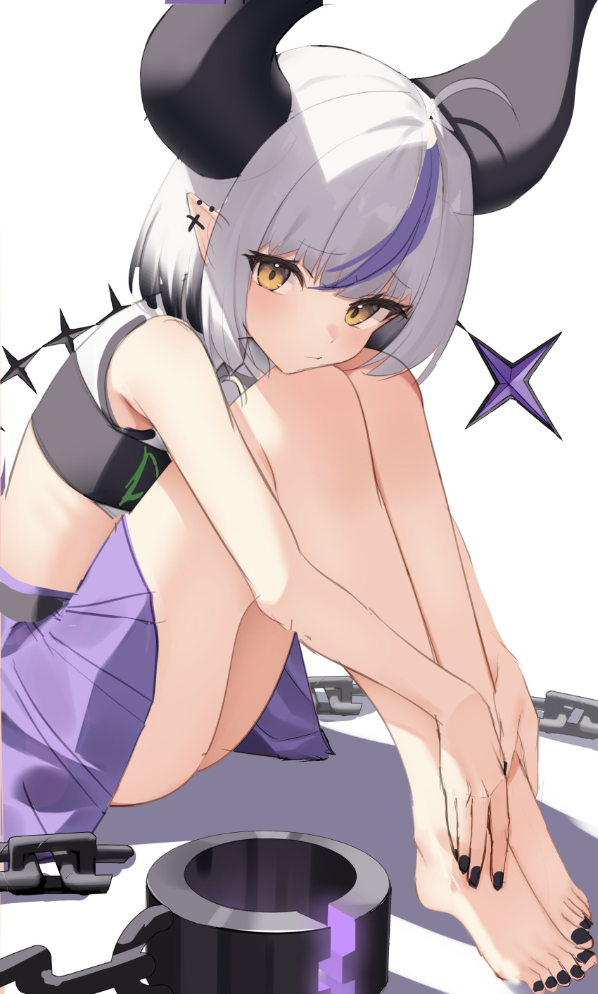 1girl absurdres ahoge bare_legs barefoot black_hair black_horns black_nails blush brown_eyes chain closed_mouth crop_top demon_horns ear_piercing eyelashes feet grey_hair hands_on_own_legs highres hololive horns knees_up la+_darknesss legs looking_at_viewer medium_hair miniskirt multicolored_hair nail_polish piercing pleated_skirt pointy_ears purple_hair shadow short_sleeves sidelocks simple_background sitting skirt solo streaked_hair tail thomas_8000 toenail_polish toenails toes unfinished virtual_youtuber white_background