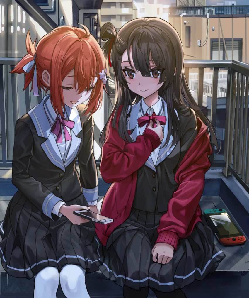 2girls absurdres black_hair blue_ribbon blush brown_eyes cellphone closed_eyes hair_ornament hair_ribbon highres holding holding_phone koori_chikage long_hair multiple_girls neck_ribbon nintendo_switch phone purple_ribbon red_hair ribbon sanshuu_middle_school_uniform school_uniform serafuku short_hair smartphone smile veerinly yuuki_yuuna yuuki_yuuna_wa_yuusha_de_aru yuusha_de_aru