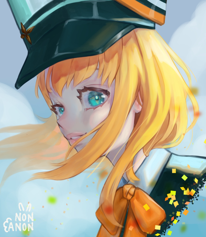 1girl anon_non_(artist) artist_name blue_background blue_eyes bow clip_studio_paint_(medium) floating_hair from_side green_headwear highres looking_at_viewer medium_hair orange_bow parted_lips pengin_pina pink_lips portrait prism_project smile solo virtual_youtuber