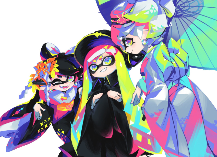 +_+ 3girls aramaki_spla bangs black_hair black_headwear black_kimono blunt_bangs callie_(splatoon) chromatic_aberration closed_mouth commentary cousins fang fangs fur_scarf furisode green_hair grey_hair grey_kimono grin hair_ornament headgear helmet highres holding holding_umbrella inkling japanese_clothes kimono leaning_forward leg_hold long_hair long_sleeves looking_at_viewer marie_(splatoon) multicolored_hair multiple_girls obi oil-paper_umbrella one_eye_closed open_mouth pink_hair pointy_ears print_kimono sash short_hair simple_background sitting smile splatoon_(series) standing swept_bangs tentacle_hair tied_hair umbrella white_background wide_sleeves