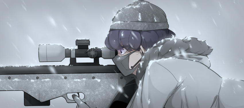 1girl black_eyes cup earpiece english_commentary eyebrows_visible_through_hair eyes_visible_through_hair from_side fur-trimmed_hood fur_trim gloves gun highres holding holding_cup hood hood_down hoodie korean_commentary long_hair mask mixed-language_commentary mouth_mask oddsnail original purple_hair rifle simple_background sniper sniper_rifle sniper_scope snowing solo weapon