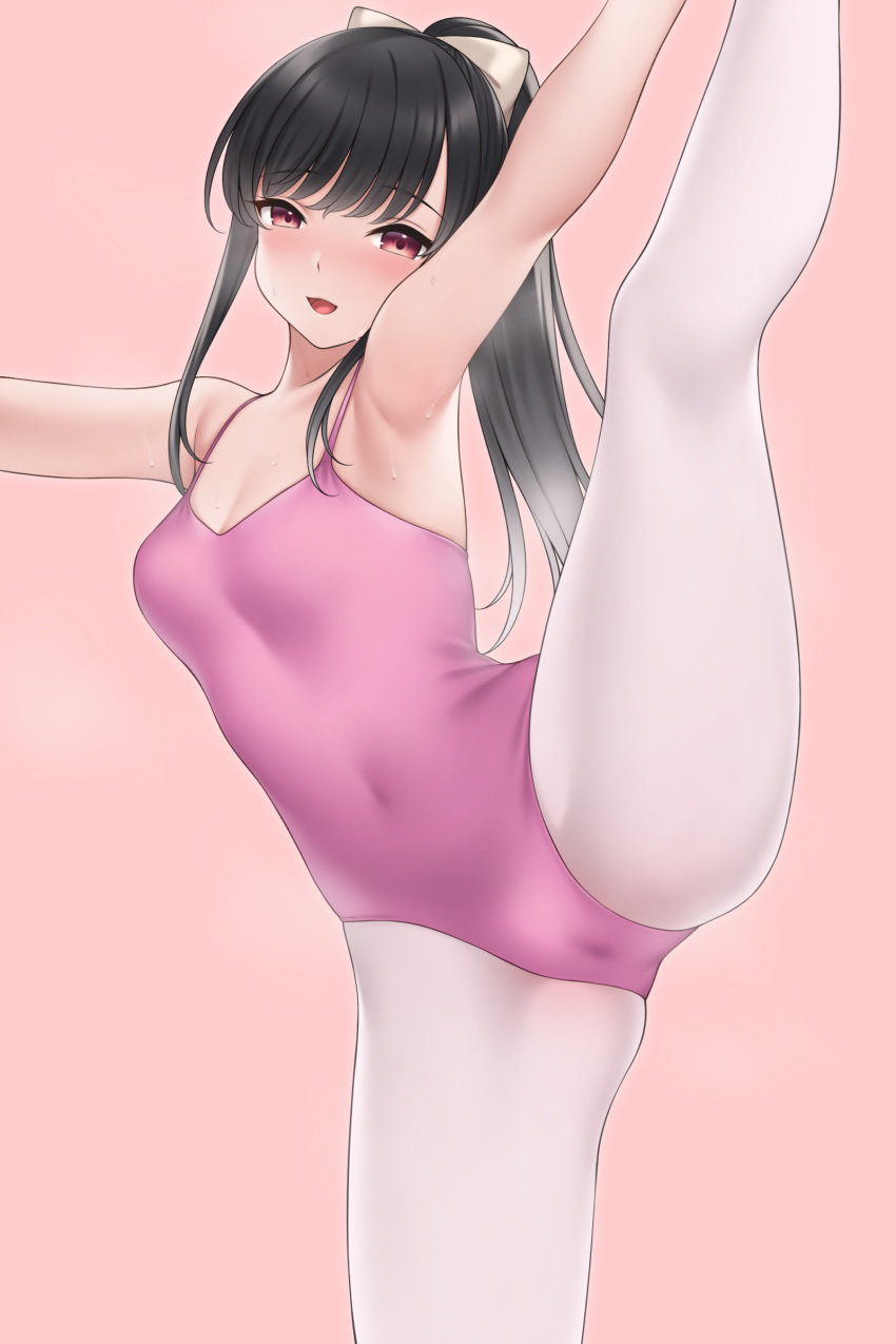 1girl :d absurdres arm_up armpits ballet bangs bare_arms bare_shoulders black_hair blush bow cameltoe commentary_request covered_navel eyebrows_visible_through_hair hair_bow highres leg_up leotard long_hair looking_at_viewer original pantyhose pink_background pink_leotard ponytail red_eyes ren_san simple_background smile solo split standing standing_on_one_leg standing_split very_long_hair white_bow white_legwear