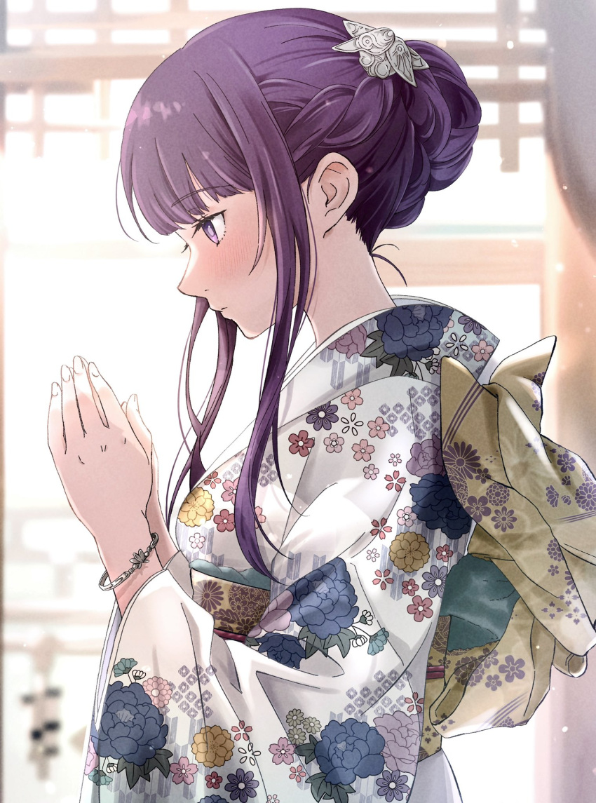 1girl alternate_costume alternate_hairstyle blunt_bangs bracelet butterfly_hair_ornament closed_mouth commentary_request fern_(sousou_no_frieren) floral_print floral_print_kimono from_side hair_bun hair_ornament hatsumoude highres japanese_clothes jewelry kimono long_hair new_year obi omichi_1219 own_hands_clasped own_hands_together praying print_kimono purple_eyes purple_hair sash shrine sidelocks sousou_no_frieren torii upper_body white_kimono wide_sleeves