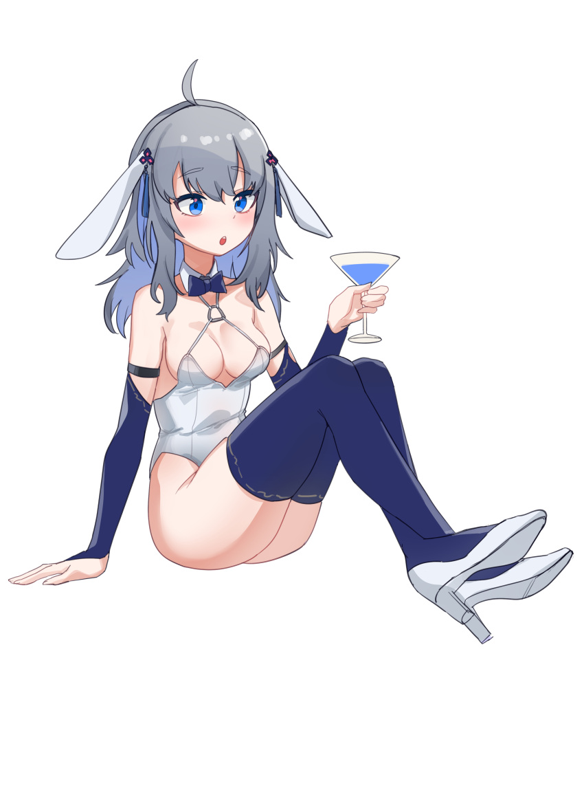 1girl absurdres ahoge animal_ears aningay bare_shoulders blue_bow blue_bowtie blue_eyes blue_hair blue_thighhighs bow bowtie breasts bridal_gauntlets cleavage cocktail_glass collar cup detached_collar drinking_glass full_body grey_hair hair_between_eyes hand_up high_heels highres holding holding_cup leotard long_hair medium_breasts multicolored_hair original parted_lips playboy_bunny rabbit_ears shoe_soles shoes simple_background sitting solo thighhighs two-tone_hair white_background white_collar white_footwear white_leotard wing_collar