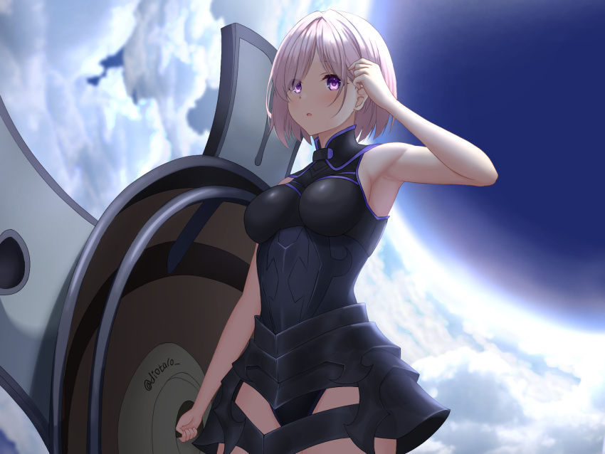 1girl armor armored_leotard armpits bare_shoulders black_armor black_leotard blue_sky blush breastplate cloud commentary diootaro fallstreak_hole fate/grand_order fate_(series) hand_in_hair highres holding holding_shield holding_weapon leotard light_purple_hair looking_at_viewer mash_kyrielight purple_eyes shield short_hair sky sleeveless solo twitter_username weapon