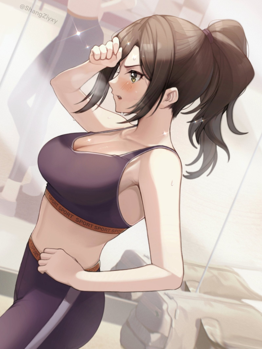 armpit_peek bag bangs black_bra black_hair black_pants blush bra breasts cleavage collarbone eyelashes green_eyes hand_on_hip hand_on_own_head hand_up highres idolmaster idolmaster_cinderella_girls indoors large_breasts long_hair looking_away mirror mirror_image mukai_takumi pants parted_lips ponytail profile shangzi solo sparkle sports_bra stomach sweat underwear