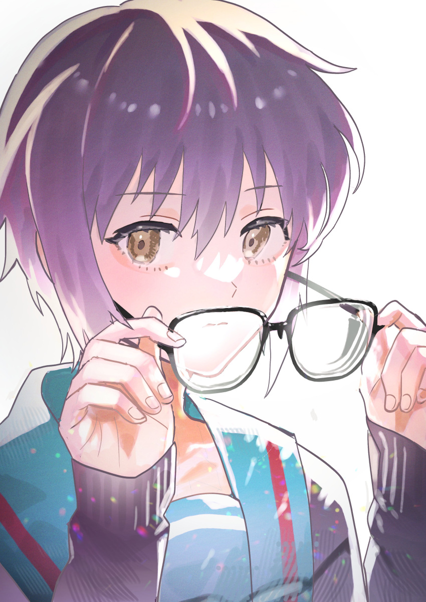 1girl absurdres bangs blue_sailor_collar brown_cardigan brown_eyes cardigan closed_mouth expressionless eyebrows_visible_through_hair eyewear_removed hair_between_eyes highres holding holding_eyewear jun_(nad-j) kita_high_school_uniform looking_at_viewer nagato_yuki purple_hair sailor_collar school_uniform serafuku shirt short_hair solo suzumiya_haruhi_no_yuuutsu upper_body white_background