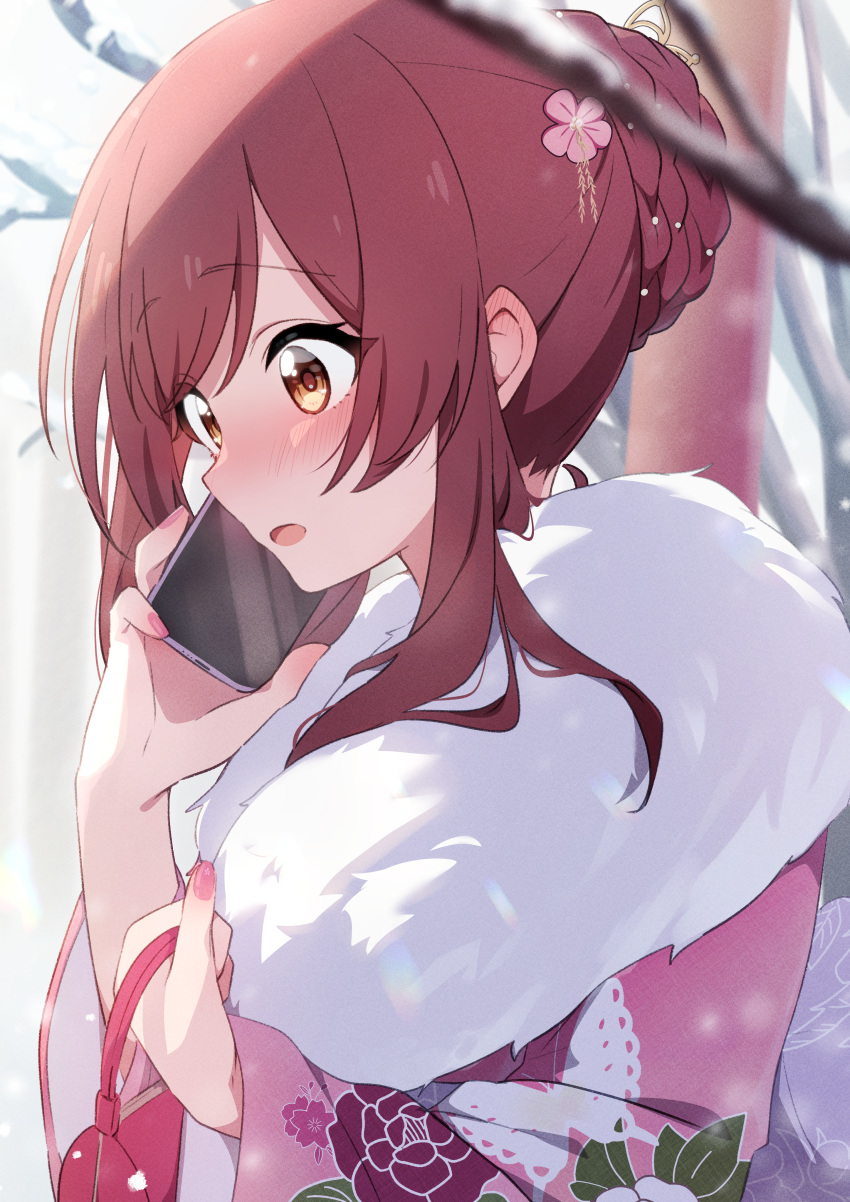 1girl absurdres blurry blush brown_hair cellphone depth_of_field fingernails floral_print fur-trimmed_kimono fur_trim highres holding holding_phone idolmaster idolmaster_shiny_colors japanese_clothes kimono nail_polish osaki_amana outdoors phone pink_kimono reikakrzk snowing solo talking_on_phone upper_body yellow_eyes yukata