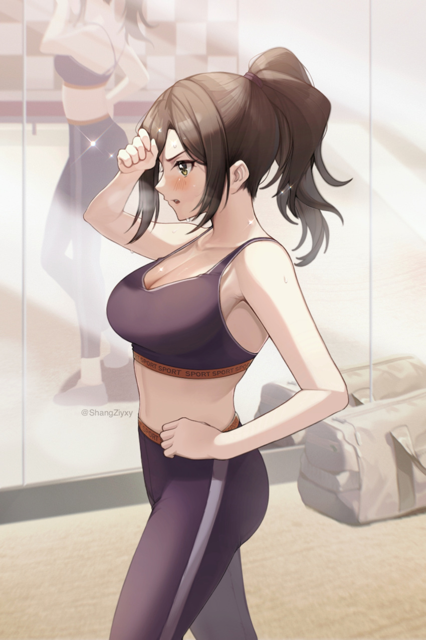 1girl arm_up bag bare_arms bare_shoulders black_pants black_sports_bra blush breasts brown_eyes brown_hair cleavage commentary_request cowboy_shot duffel_bag hand_on_hip highres idolmaster idolmaster_cinderella_girls indoors large_breasts long_hair mirror mukai_takumi open_mouth pants ponytail reflection shangzi sideways_glance solo sparkle sports_bra v-shaped_eyebrows wiping_sweat yoga_pants