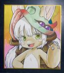  1other :3 animal_ears brown_fur commentary_request eyebrows_visible_through_hair fake_horns fangs furry gradient gradient_background green_eyes grey_hair hand_on_hip hand_up helmet highres horizontal_pupils horns looking_at_viewer made_in_abyss multicolored_background nanachi_(made_in_abyss) nude open_mouth orange_background other_focus photo_(medium) pink_background shikishi short_hair signature smile solo traditional_media tsumiki_yuu upper_body whiskers yellow_background 