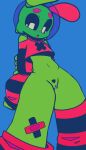  alien alien_humanoid ambiguous_gender anthro asdfriku blush bodily_fluids clothing female genital_fluids genitals green_body green_skin hi_res humanoid legwear nonbinary_(lore) not_furry open_mouth pussy simple_background solo sploot_(unknownspy) thick_thighs unknownspy wide_hips 