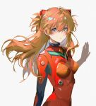  1girl bangs blue_eyes blush bodysuit breasts evangelion:_2.0_you_can_(not)_advance eyebrows_visible_through_hair grey_background hair_between_eyes hair_ornament highres interface_headset long_hair looking_at_viewer medium_breasts neon_genesis_evangelion orange_hair parted_lips plugsuit rebuild_of_evangelion red_bodysuit simple_background skin_tight solo souryuu_asuka_langley upper_body z3zz4 