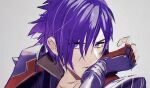  1boy adjusting_clothes adjusting_gloves amu_(nsk0) armor closed_mouth fire_emblem fire_emblem:_three_houses fire_emblem_warriors:_three_hopes gloves hair_over_one_eye looking_at_viewer male_focus medium_hair purple_eyes purple_hair shez_(fire_emblem) shez_(fire_emblem)_(male) short_hair simple_background solo 