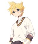  1boy blonde_hair blue_eyes commentary highres kagamine_len layered_clothes light_blush looking_at_viewer m0ti male_focus short_ponytail simple_background smile solo spiked_hair sweater turtleneck upper_body vocaloid white_background white_sweater 